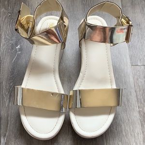 Mossimo platform sandals